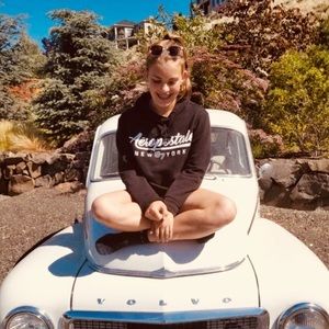 Meet your Posher, Grace